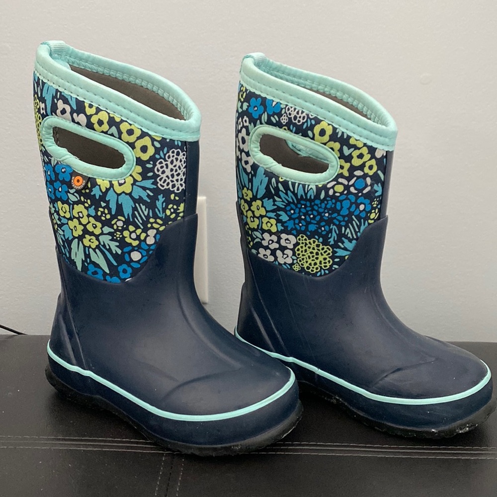 Kids Bogs snow boots